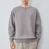 Mo Mai Ke Men's High Intelligence Malha Henley para o Trabalho Masculina 2026 Inverno Novo Suéter Color Block Masculino 22370.