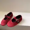 Zapatos Mary Jane para niños, colección de otoño, zapatos de terciopelo para niños, zapatos de una sola pieza para niñas, punta poco profunda, suela blanda, zapatos de princesa para bebé, 2026
