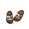 Pantuflas de Felpa de Dibujos Animados de Moda para Niñas 2026 de Punta Cerrada Versátiles Casuales para Exteriores Decoración de Perlas Pantuflas de Algodón
