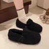 Sapatos de algodão aumento de altura interna slip-on pessoa preguiçosa pelúcia feijão sapatos mais inverno veludo quente 2026 sapatos de pele mulheres