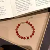 Pulsera de Ágata Roja Natural con Pequeñas Perlas Doradas y Perlas de Transferencia Completas de Diamante, Elegante y de Moda, Lujo Ligero, Regalo de Año Nuevo de Alta Gama para Mujeres