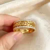 Anillo de paz de galaxia estrellada deslumbrante vintage francés, estilo medieval de lujo ligero, anillo con patrón de espiga de trigo forjado con diamantes completos