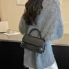 Bolso cuadrado pequeño retro de nicho estilo coreano para mujer, nueva colección otoño 2026, bolso de hombro para mujer estilo coreano, bolso cruzado elegante