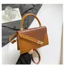 Bolso Pequeño Cuadrado de Diseño de Nicho para Mujer Verano 2026 Nueva Moda Bolso de Hombro Artístico Bolso Cruzado Versátil con Estilo