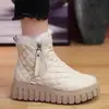 Botas de Nieve Estilo Retro para Mujer 2026 Nueva Moda Invierno Más Terciopelo Más Gruesas Botas Cortas Suela Gruesa Zapatos de Algodón Cálidos para Mamá