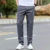 Calça casual masculina de verão, feita de algodão puro, fina e de corte solto, estilo reto, adequada para usar no verão, versátil para primavera e outono, e com um corte slim.