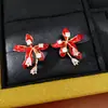 Pinza para Oreja de Flor de Zircón con Aguja de Plata Electrochapada en Oro Real de 18K para Mujer, Exquisitos Pendientes Versátiles con un Toque de Lujo Ligero y de Alta Gama