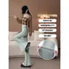 Jeans feminino de cor clara, cintura alta, microflare, tendência 2025, novo, primavera, calça flare alta e justa