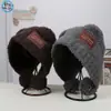 Moda Coreana Otoño/Invierno 2026 Gorro de Punto Simple Peludo Cómodo Bonito Cálido Versátil Protector de Orejas