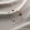 Pulsera de acero de titanio Jin Hui no se decolora cruzada popular femenina trébol de cinco hojas diamante estilo Ins personalidad chapado al vacío 18K