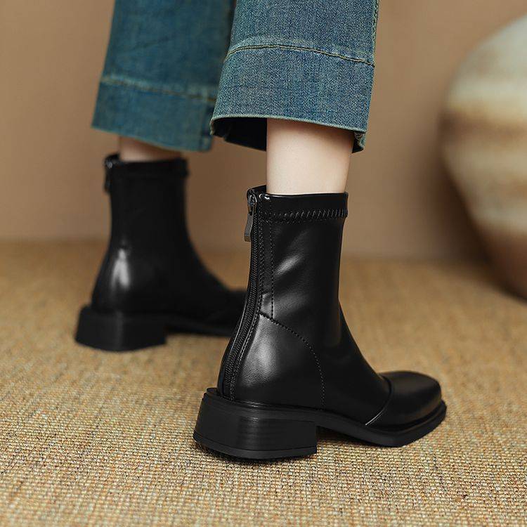 20240929593856035_750.jpg?imageslim