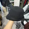 Sombrero Cubo de Fieltro de Lana Simple Estilo Japonés Curvado Hacia Adelante para Mujer, Nuevo Sombrero de Pescador Cálido Retro Artístico de Lujo Ligero para Otoño e Invierno