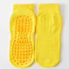 Calcetines Antideslizantes para Trampolín de Niños, Calcetines de Piso con Puntos, Calcetines para Caminar de Bebé en el Parque Infantil, Calcetines de Yoga para Adultos en Interiores