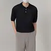Camisa Polo de Tricô Vazada de Manga Curta para Homem, Estilo Coreano de Verão, Caimento Solto, Versátil, Camiseta Retro de Cor Sólida com Manga Meia-Manga e Gola Polo