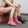 Botas de lluvia de media pantorrilla para mujer, cálidas, moda, estilo coreano, versátiles, zapatos de agua tipo princesa, campus, botas de lluvia para adultos, zapatos de goma suaves antideslizantes para mujer
