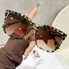 Óculos de Sol Quadrados Anti-UV de Novo Estilo para Mulheres, Óculos de Sol da Moda Estilo Coreano para Homens, Óculos de Sol para Dirigir com Proteção UV, Tendência Atacado