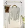 Camiseta Básica Estilo Europeo para Mujer con Hombros Normales, Primavera 2026, Ceñida a la Cintura, Camiseta de Manga Larga Fruncida, Top Versátil de Color Sólido Estilo Coreano