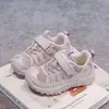 Zapatillas Deportivas Infantiles 2026 Primavera/Otoño Nuevas Transpirables Medianos/Grandes Niños Suela Suave Malla Zapatos Casuales Zapatillas de Correr para Niñas Modernas