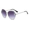 Gafas de sol de moda con diamantes para mujer, sin marco, con ribete, anti-UV, estilo retro, con diamantes lisos.