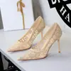 Zapatos de tacón ultra alto huecos estilo europeo y americano 1788 para mujer, tacones altos de fiesta de punta fina y boca poco profunda, zapatos de encaje de tacón fino floral para mujer