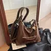Bolsa Tote Grande Capacidade Estilo Retrô para o Trabalho Mulheres 2026 Nova Casual Relaxada Cor Sólida Elegante Bolsa de Ombro