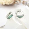 Brincos de Argola Uilz Europeus e Americanos Mais Vendidos, Cheios de Zircônia Diamantada, Modernos, Luxo Leve, Versáteis, Compactos, Brincos Femininos de Alta Qualidade