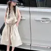 Conjunto para Meninas 2026 Verão Novo Estilo para Crianças Maiores, Roupas Soltas e Fluidas, Conjunto de Duas Peças com Top Casual e Calça Pantalona Tendência
