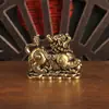 Novo Latão Retrô Pixiu Dinheiro Pisando em uma Bola Ornamento de Pixiu de Cobre Decoração de Mesa de Escritório Artesanato de Cobre