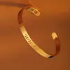 Pulseira em aço inoxidável em formato de coração transfronteiriça, pulseira de cruz banhada a ouro 18k à prova d'água, acessório de borboleta de alta qualidade europeu e americano para mulheres