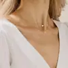 Colgante de corazón con 26 letras mayúsculas en inglés, de acero inoxidable, para cadenas de clavícula, estilo europeo y americano. Collar sencillo. Regalo ideal para mujer.