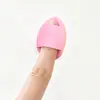 Esponjas de dedos al por mayor, pantuflas para las puntas de los dedos, cojín de aire para el pulgar, esponjas para polvos sueltos de mano, esponjas flocadas, específicas para estudio