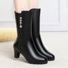 Botas de Montaria para Mãe de Meia-Idade Femininas 2022 Novas Outono e Inverno Botas Médias Forradas com Lã Couro Macio Botas Quentes de Algodão Meia-Idade Meia-Idade Meia-Idade Meia-Idade Meia-Idade Botas