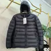 Chaqueta de Plumón Ligera con Capucha Versátil Estilo Coreano Invierno 2026 para Mujer, Moderna y Cálida, Abrigo de Algodón Apto para Figuras Pequeñas