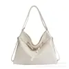 Bolso de gran capacidad con diseño de nicho moderno, nuevo y elegante bolso de hombro tipo tote de color liso con textura para mujer, otoño e invierno 2026
