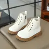 Botas Martin para Meninas 2026 Nova Coleção Outono Estilo Britânico Zíper Lateral Solado Macio Botas de Cano Curto Estilosas Versáteis para Crianças Tendência