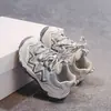 Zapatos para niños 2026 nuevos zapatos deportivos transpirables de otoño para niños, zapatillas ligeras para correr para niños, zapatos de malla para primavera y otoño