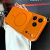 Capa de Celular em Material Acrílico Adequada para Apple 17Pro Fosca Magnética Fina Magnética 13/14/16 Anti-Queda Laranja