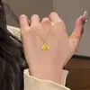 Colar de Saia Pequena de Luxo Leve da Moda Nicho Sentido de Alto Padrão Corrente para Clavícula com Gola em Leque Design de Temperamento Exquisito Sentido de Design Colar Feminino