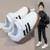 Tênis Casuais de Lona Baixo para Meninas Nova Coleção Primavera Calçados Casuais para Crianças de Meia Idade e Grandes Calçados Casuais Infantis Velcro Antiderrapante Sola Lisa Meninos Tendência