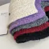Chapéu de Pescador de Malha com Logo de Metal Retrô Estilo Japonês com Fenda nas Costas, Novo Chapéu Bucket Quente Outono e Inverno para Proteger as Orelhas, Fashion e Versátil