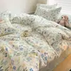 Juego de cuatro piezas de algodón puro Clase A para dormir sin nada, estilo ins de algodón fresco lavado con estampado de dibujos animados para dormitorio, juego de tres piezas con sábana bajera