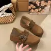 Zapatos mule para mujer de dos vías suela gruesa retro 2026 otoño zapatos casuales de un solo color aumento de altura interior hebilla de cinturón versátiles slip-on