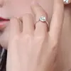 Anillo encantador de plata con incrustaciones de circonita de estilo coreano para mujer, simple, elegante, hipster, estudiante, anillo creativo, anillo de diamantes para pareja, generación de cabello