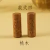 Pingente Cilíndrico Esculpido em Sândalo Barbie Quatro Vias DIY Artesanal para Riqueza e Prosperidade, Atraindo Fortuna de Todas as Direções, Ornamento de Acessório Colecionável