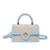 Nova Bolsa Quadrada Pequena de Design de Nicho Estiloso 2026, Bolsa de Ombro Transversal Feminina Casual Texturizada da Moda e Tendência