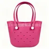 Nuevo en stock, bolsa de playa EVA de gran venta, bolsa perforada de gran capacidad, bolsa de almacenamiento tipo cesta multicolor, bolso de mano