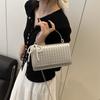 Bolsa de Mão de Verão 2025 de Aparência Sofisticada Nicho Moda para o Dia a Dia Bolsa de Ombro Elegante Bolsa Quadrada com Corrente Bolsa Transversal