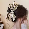 Tecido Francês Delicado Ponto Ondulado Laço Grande Presilha Pinça Parte de Trás da Cabeça Feminina Novo Sentido de Alto Padrão Grampo de Cabelo Presilha Tubarão Acessório de Cabeça