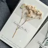 Tarjeta de felicitación de flores secas pequeñas, frescas y creativas, tarjeta de felicitación de bendición para la temporada de inauguración de arte, hecha a mano, DIY, tarjeta de felicitación de agradecimiento para el día del maestro