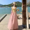 Vestido Retro de Bloques de Color con Cuello Halter en los Colores de la Foto, Tejido de Punto, Corte Ajustado, Directo de Fábrica, con Etiquetas